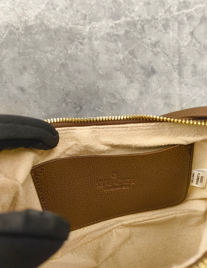 Bolsa Closet GC