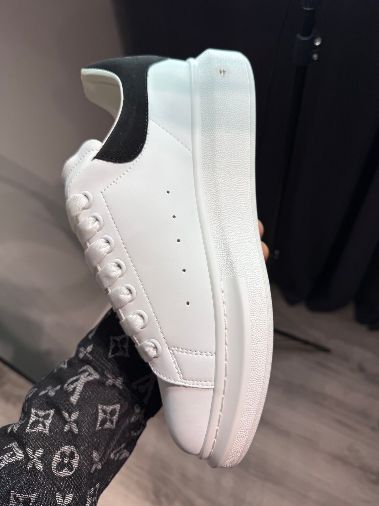 Sapatilhas Closet AELX MAQ Camurça