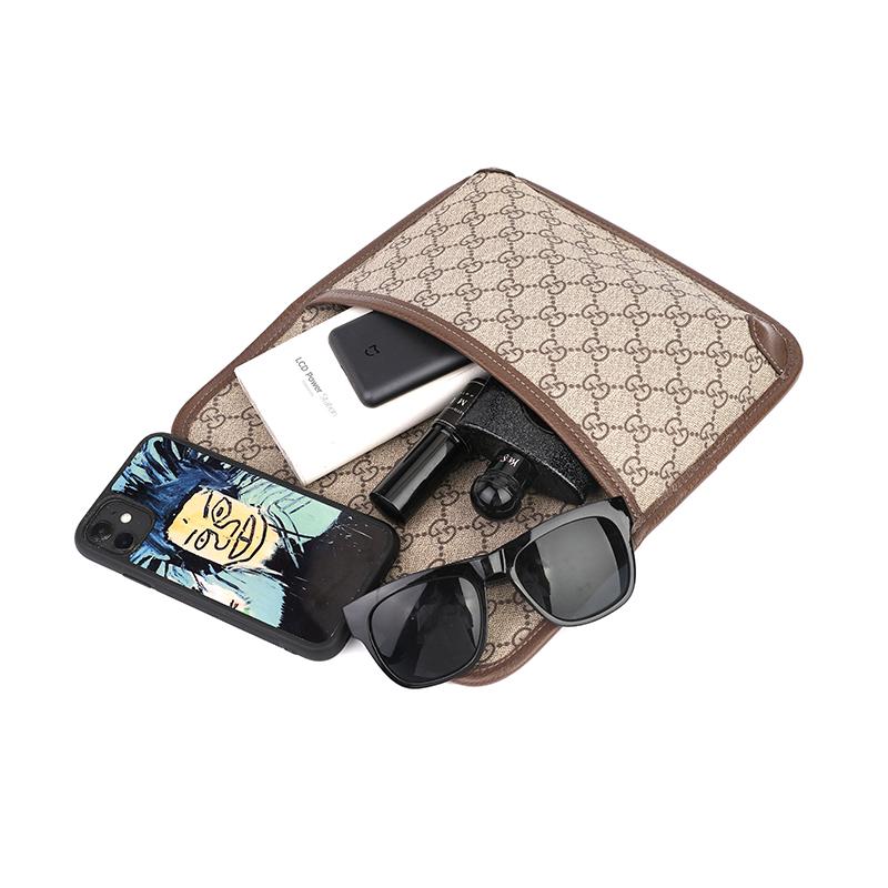 Bolsa Closet GC